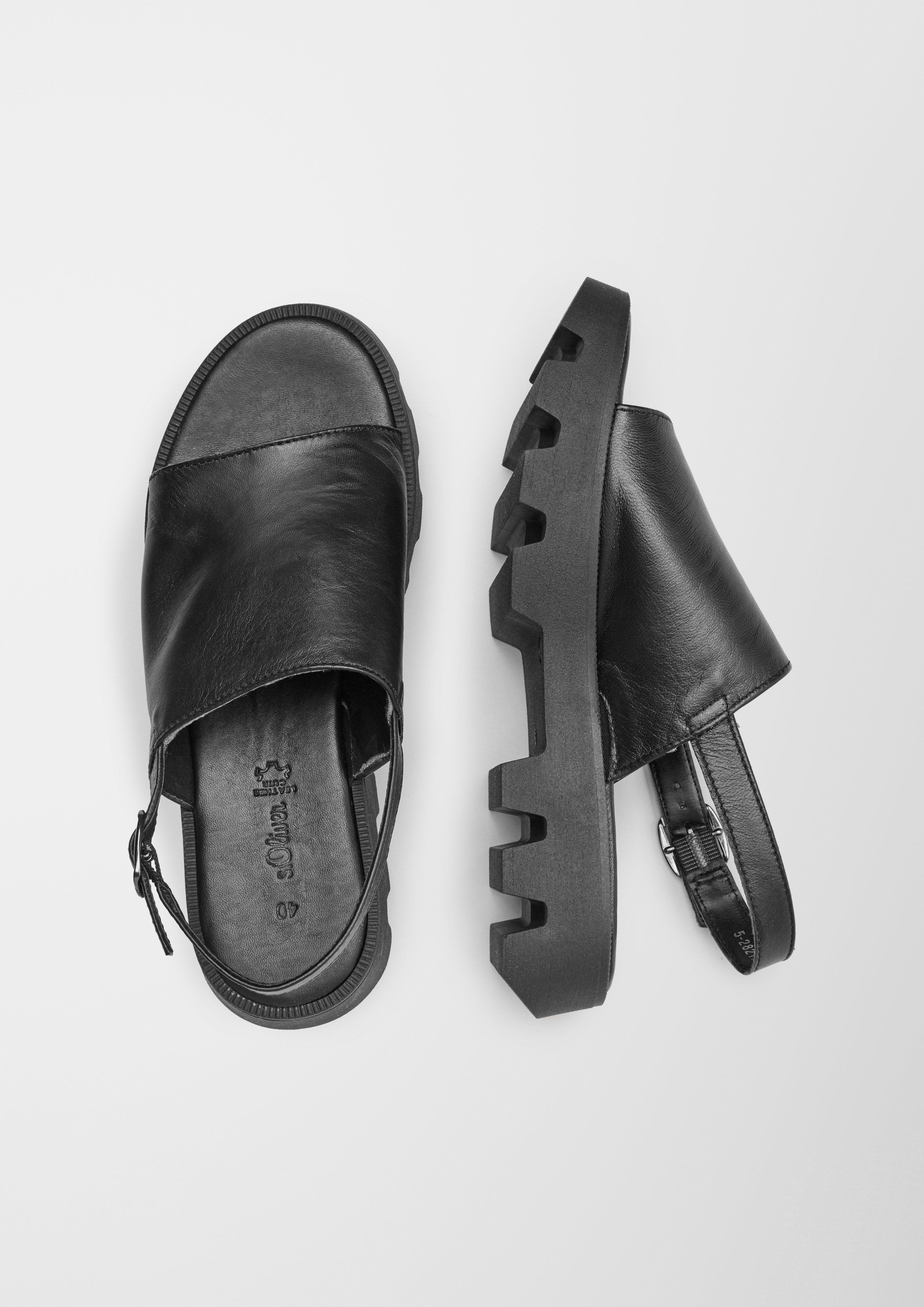 Sandalen aus Schafsleder  6007698-001