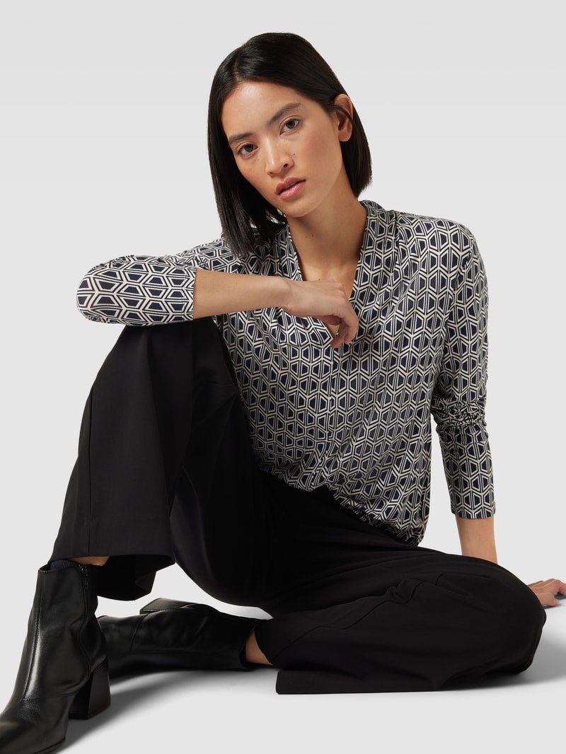 Longsleeve mit V-Ausschnitt in marineblau