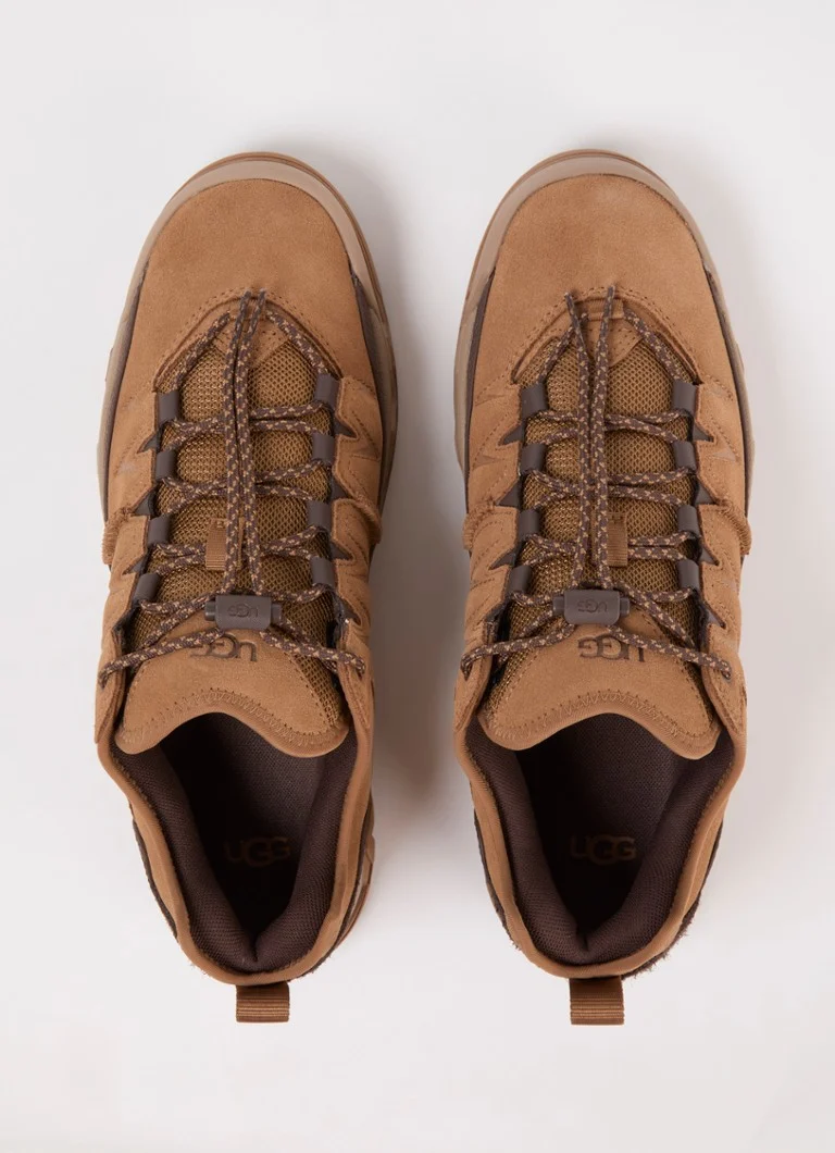 UGG Captrail zamšādas kedas ar sietiņa detaļām