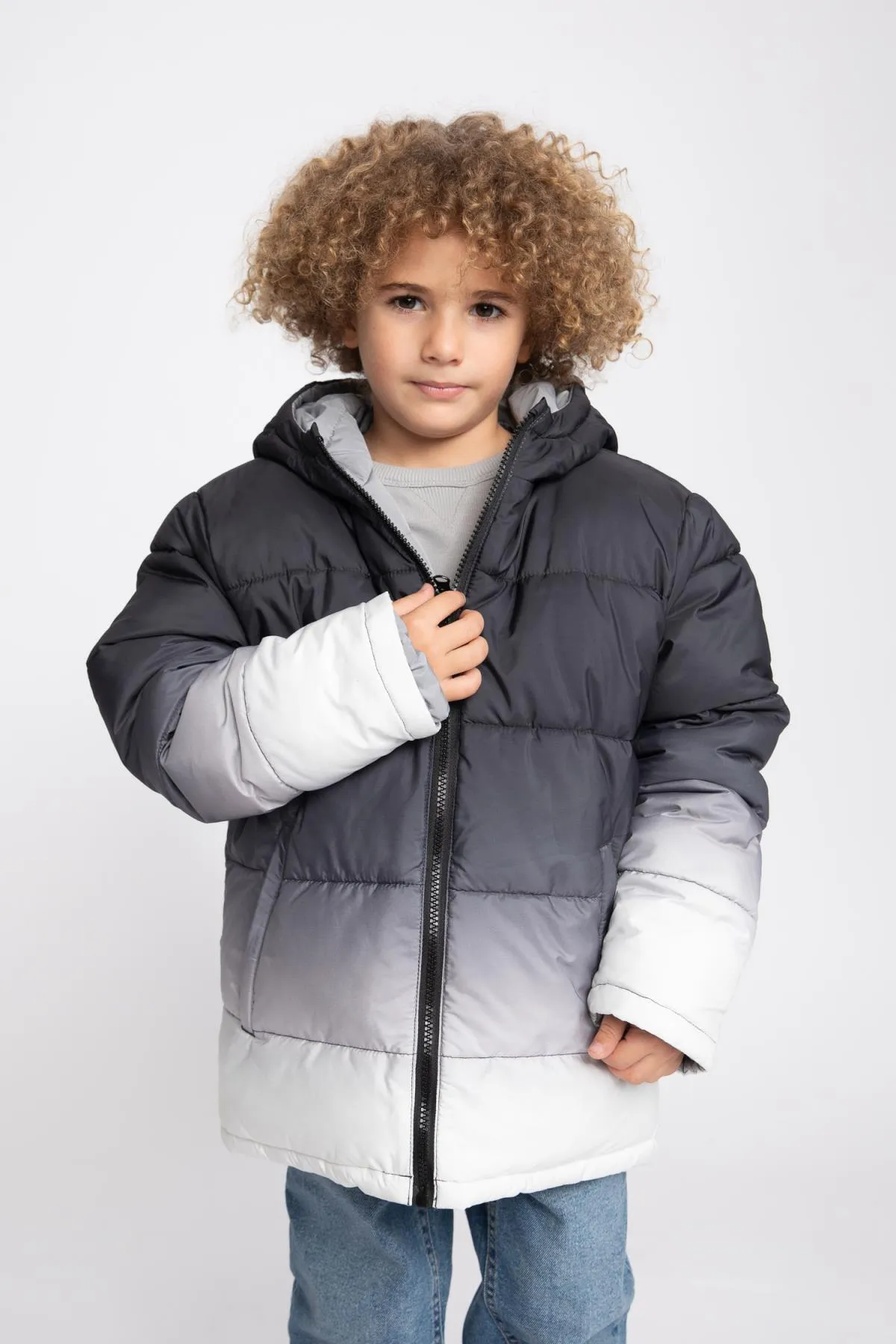 DeFacto  Wasserabweisende doppelseitige Pufferjacke mit Kapuze für Jungen