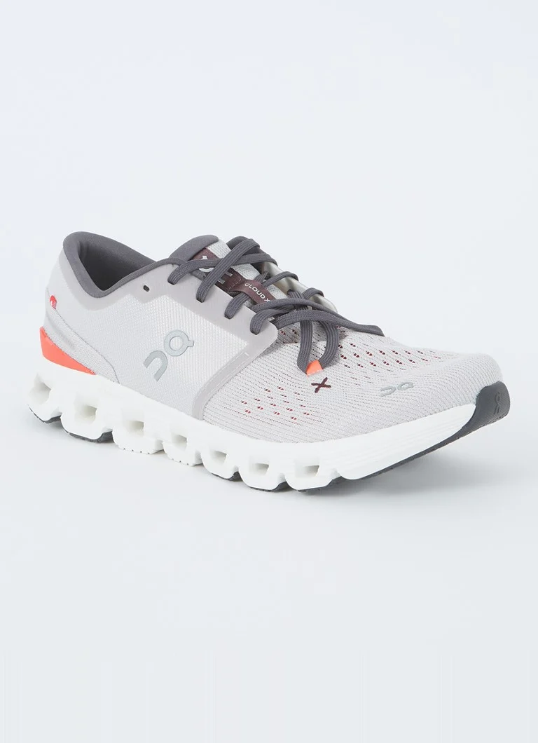 On Cloud X 4 sneaker with knitted upper