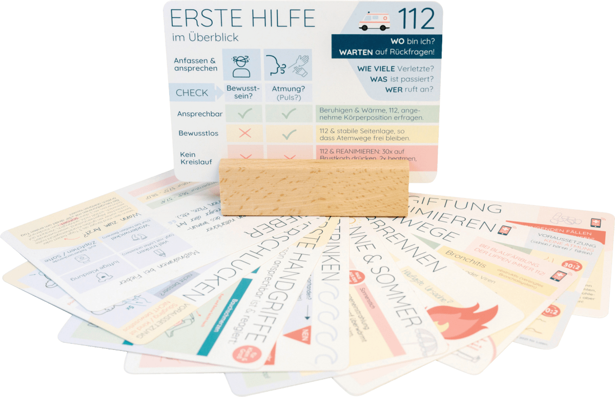 Erste-Hilfe-Karten mit Holzständer, 1 St