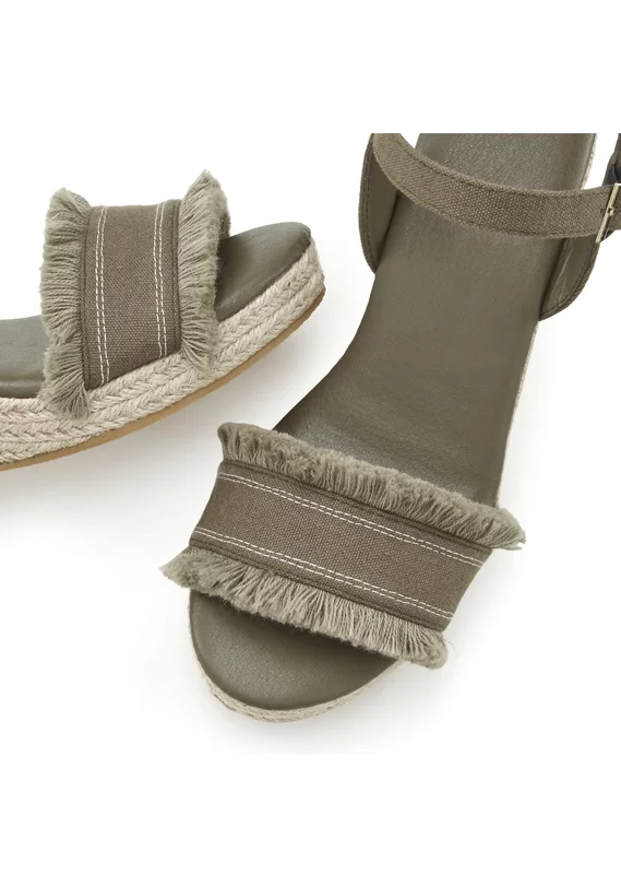 Keilsandalette
