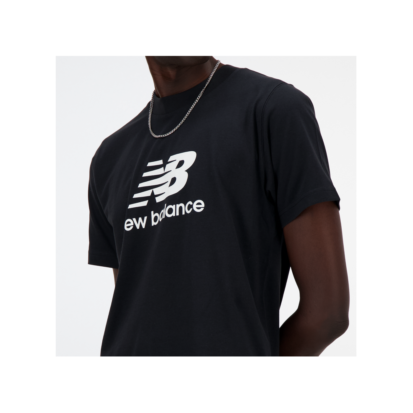 New Balance Essentials Logo T-Shirt FBK