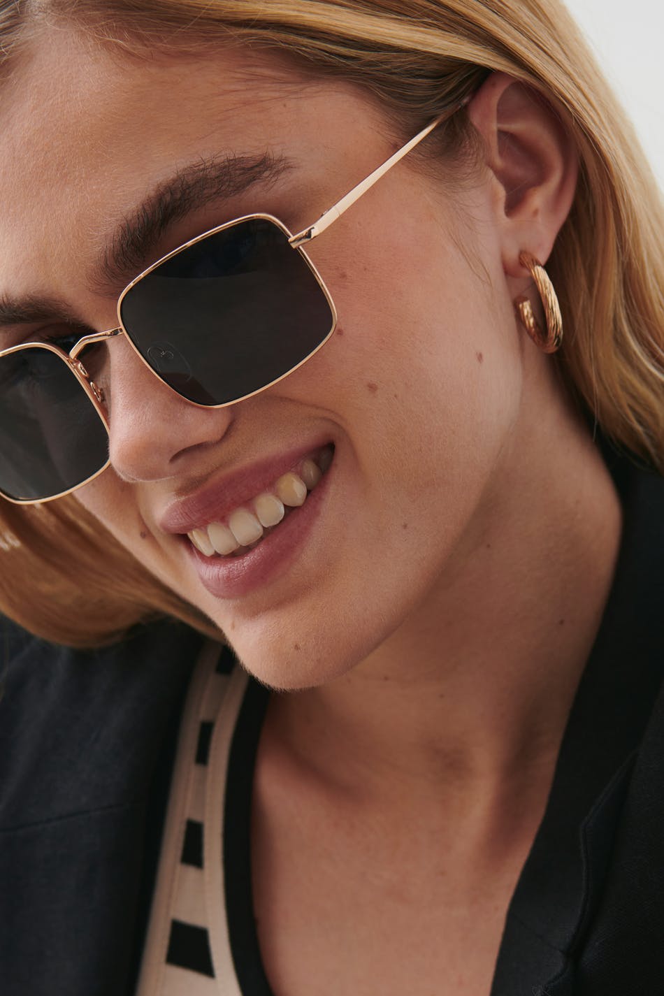 Square metal sunglasses