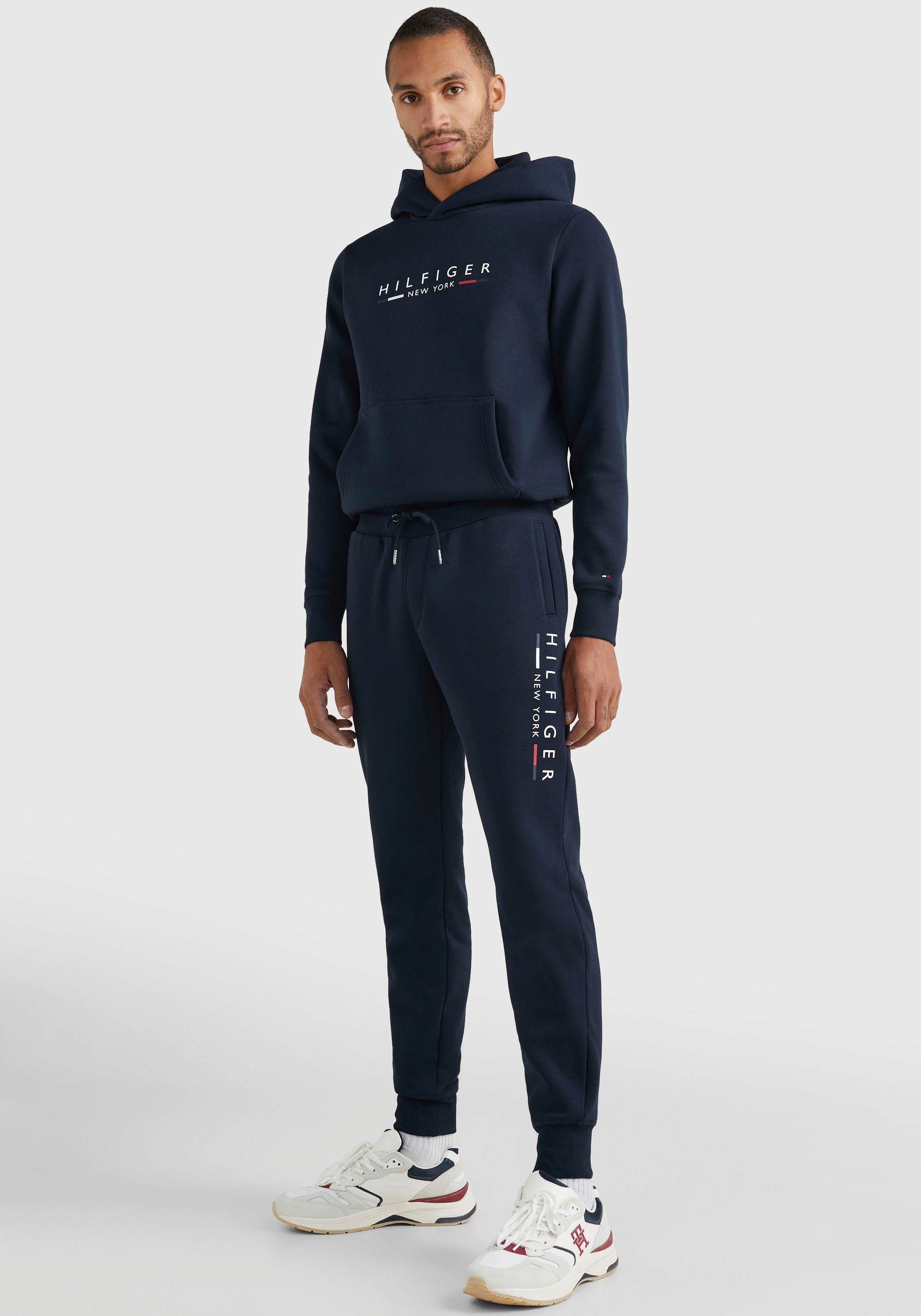Tommy Hilfiger Jogginganzug HILFIGER NEW YORK TRACKSUIT (Set, 2-tlg), im 2-teiligen Set