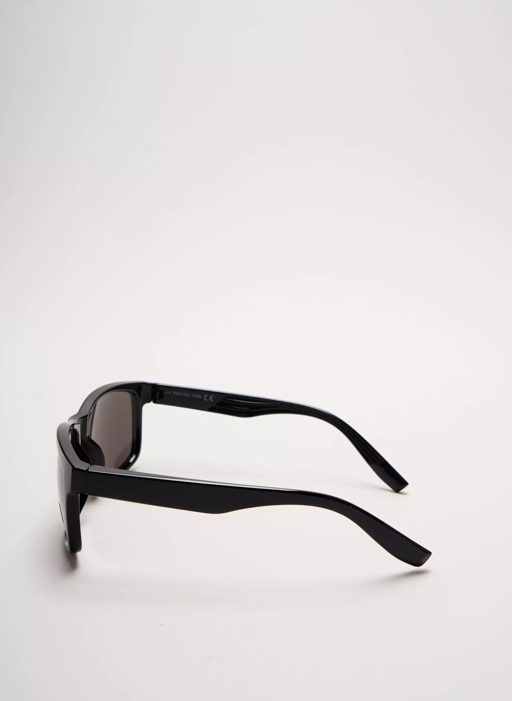 City Vision Eyewear Lunettes De Soleil Femme couleur noir