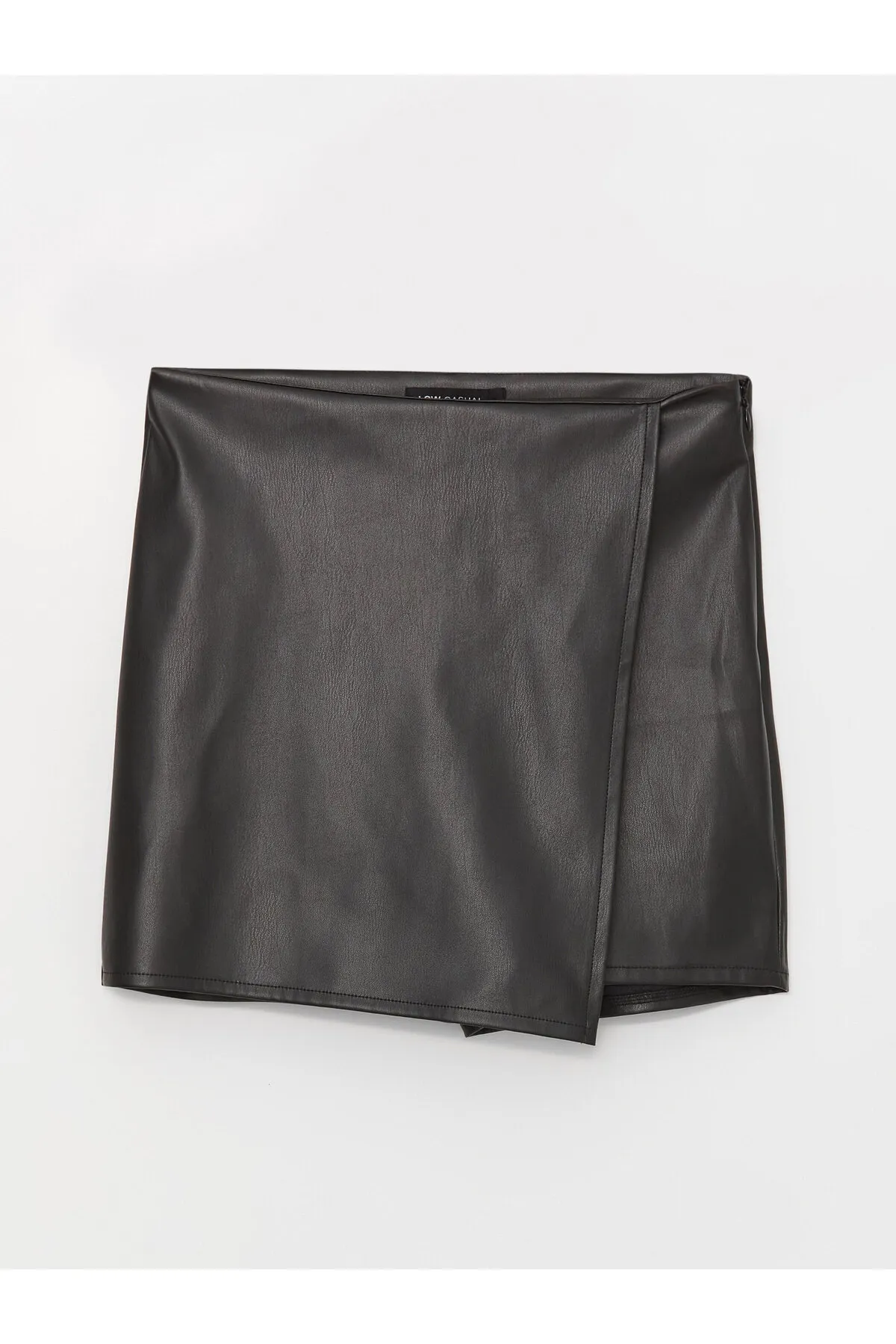 LC Waikiki  Eng anliegender, gerader Shorts-Rock für Damen in Lederoptik