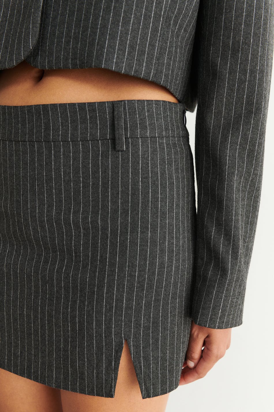 Annelie pinstripe skirt