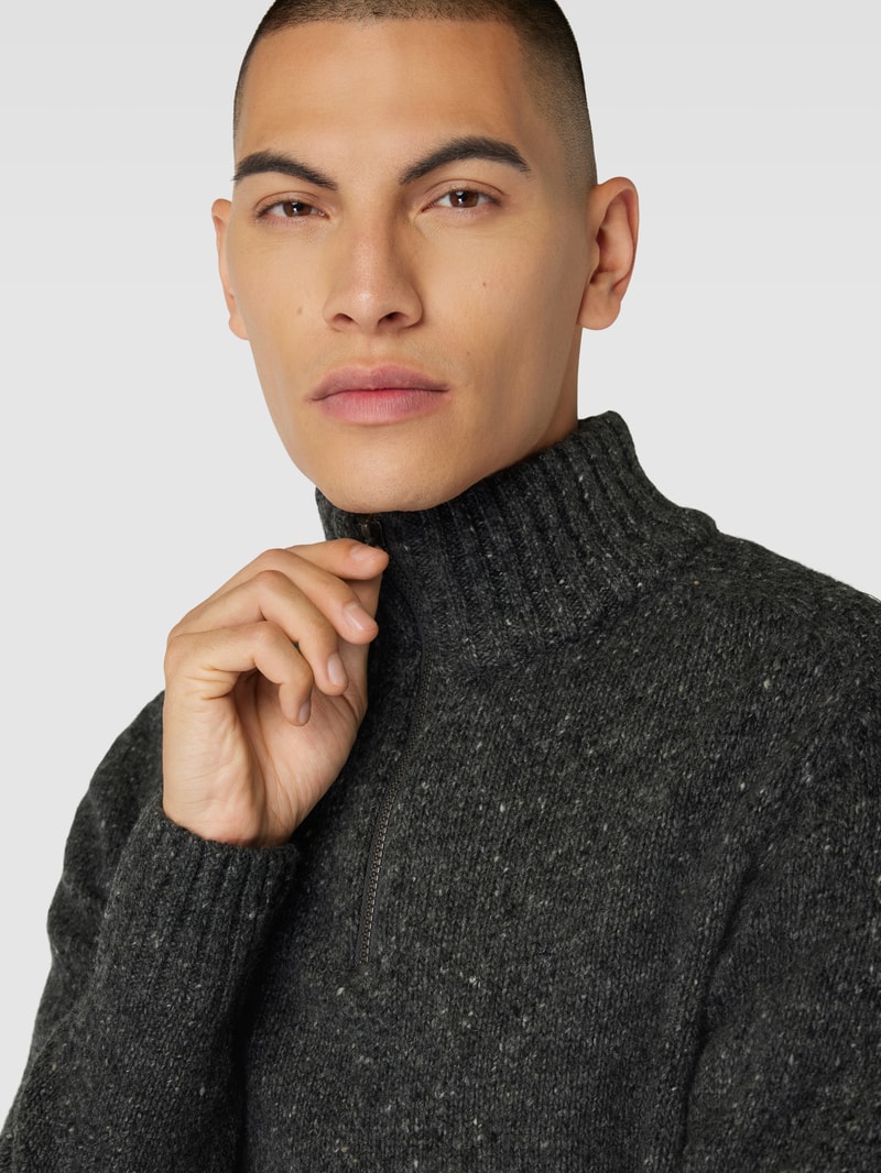 Strickpullover mit kurzem Reißverschluss in dunkelgrau