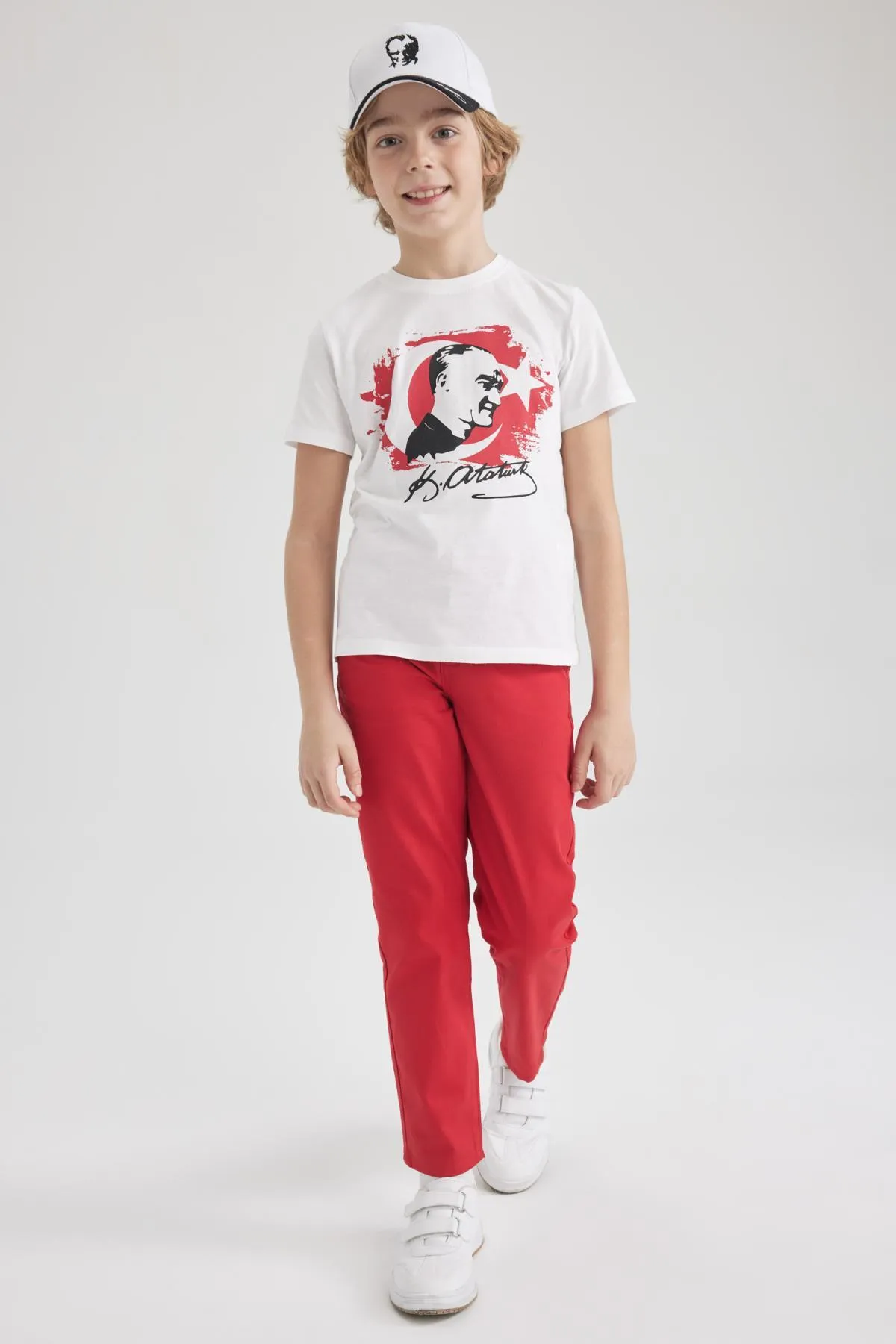 DeFacto  Rote Gabardine-Hose für Jungen Z1675a623sm