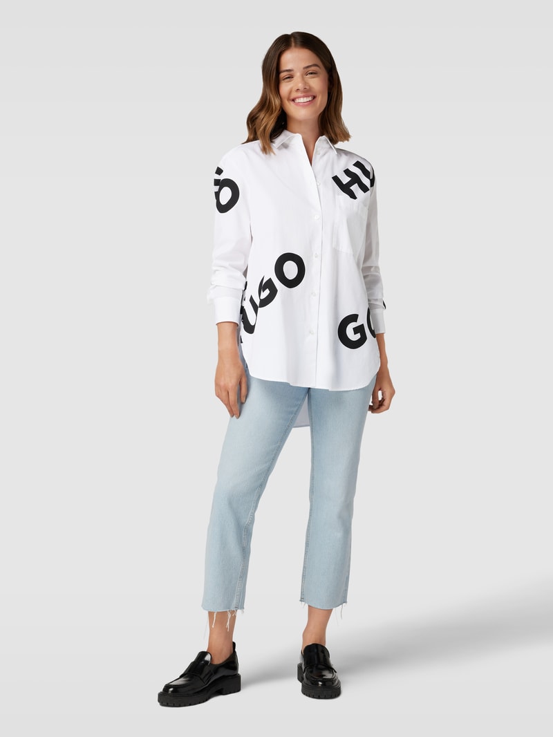 Hemdbluse mit Allover-Logo-Print Modell 'Elodina' in weiß