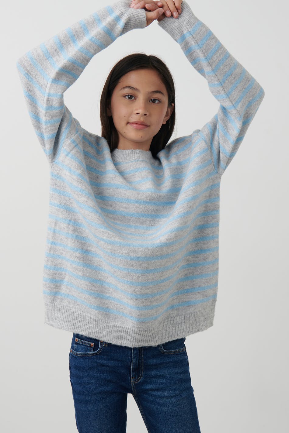 Y basic knitted sweater