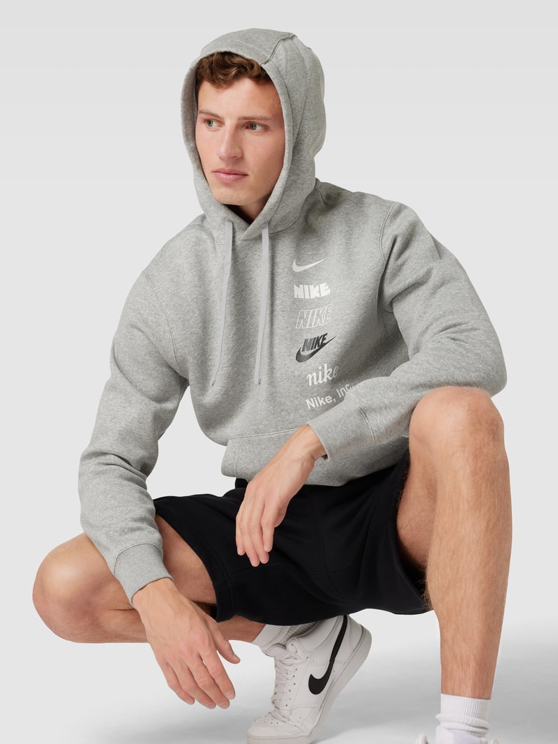 Hoodie mit Label-Details in hellgrau meliert