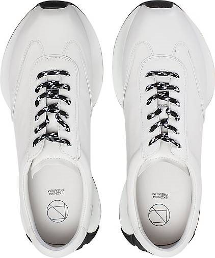 ekonika Sneaker in sportlichem Design