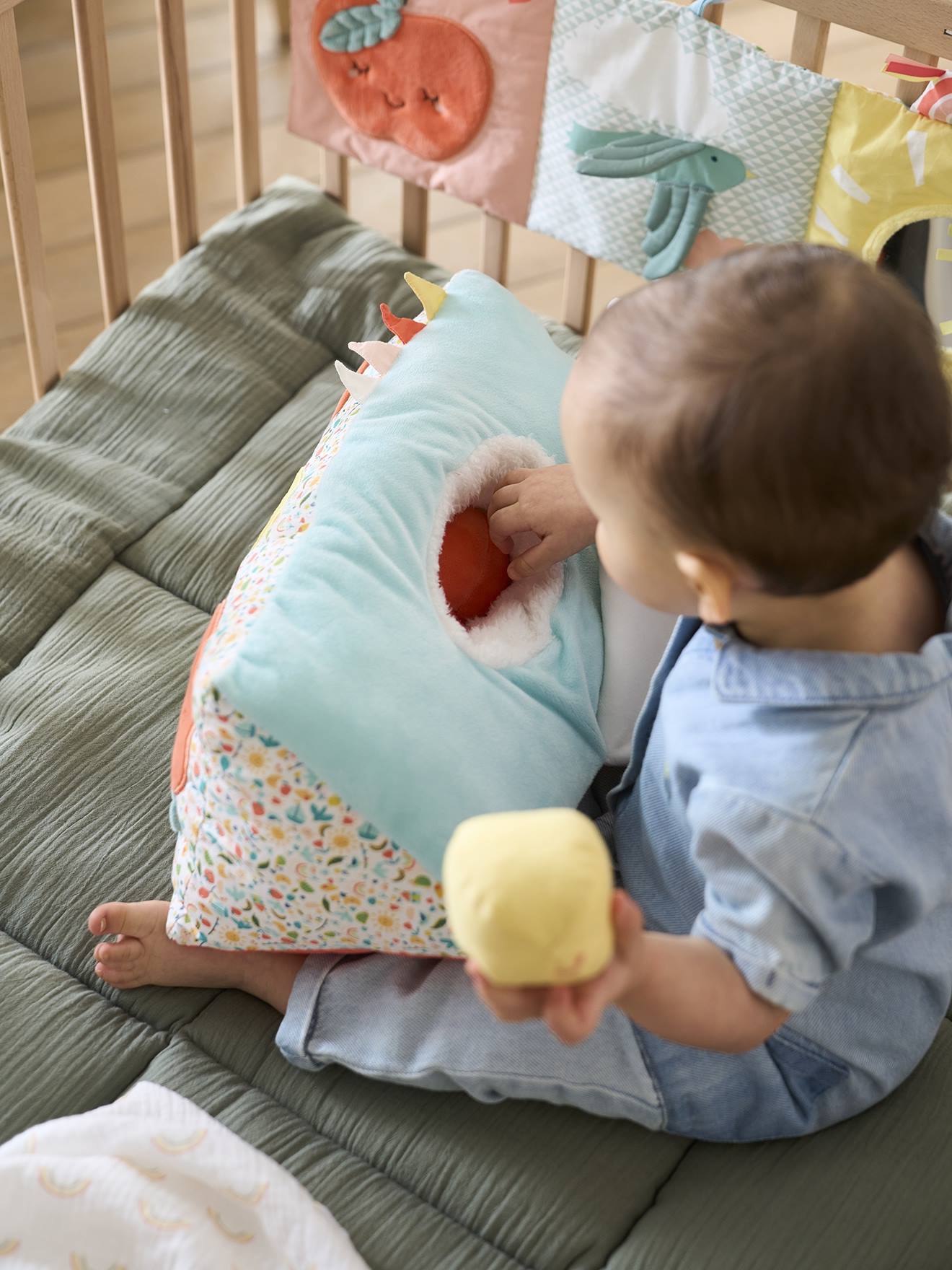 Vertbaudet Baby Activity-Dreieck DAS SÜßE LEBEN - rot