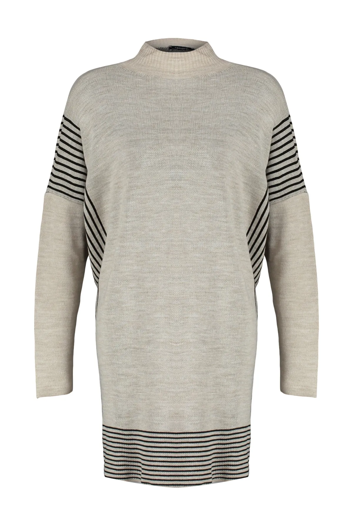 Trendyol Modest  Beige gestreifter Strick-Ponchopullover TCTAW23KZ00076