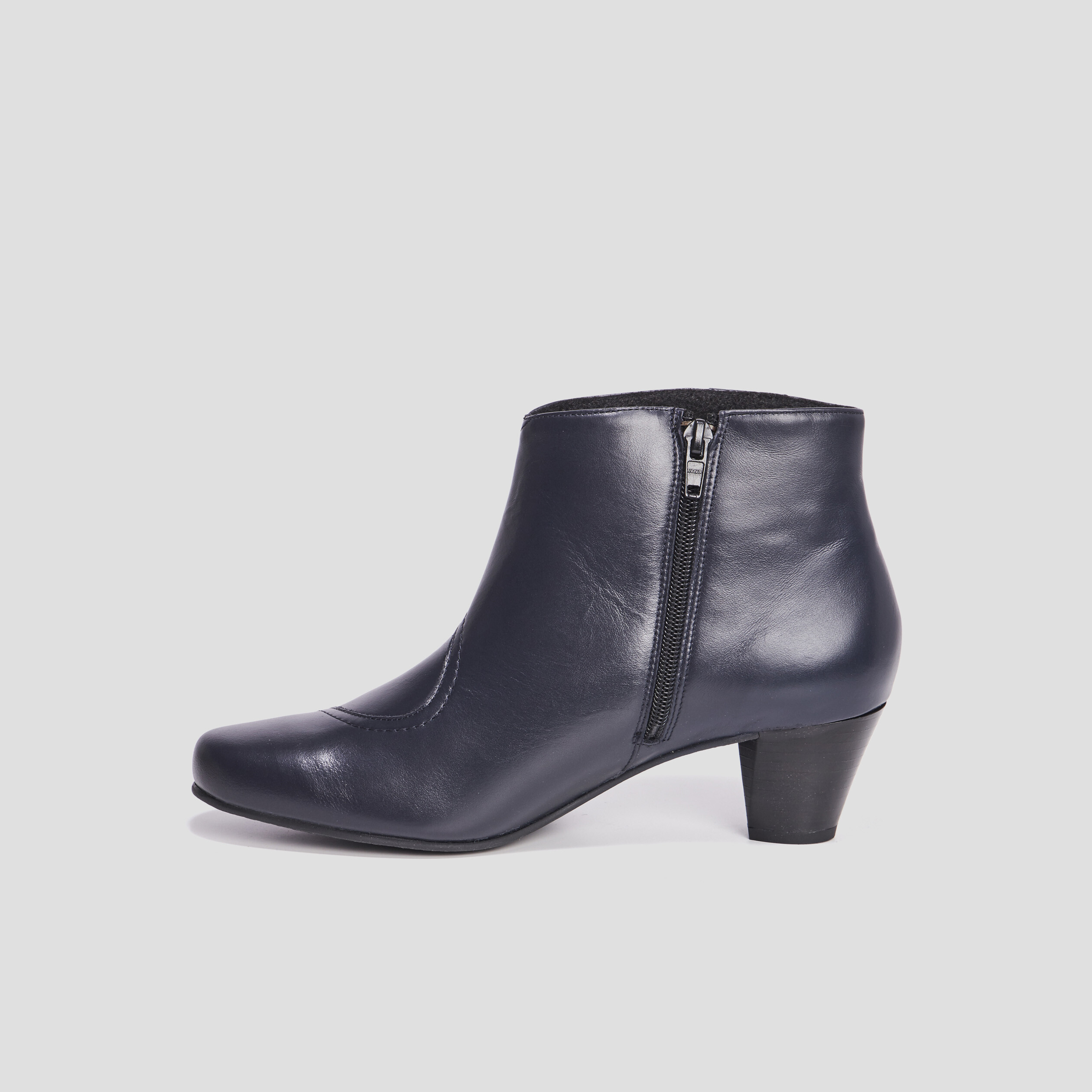 Bottines bout pointu en cuir pied large bleu marine femme | La Halle