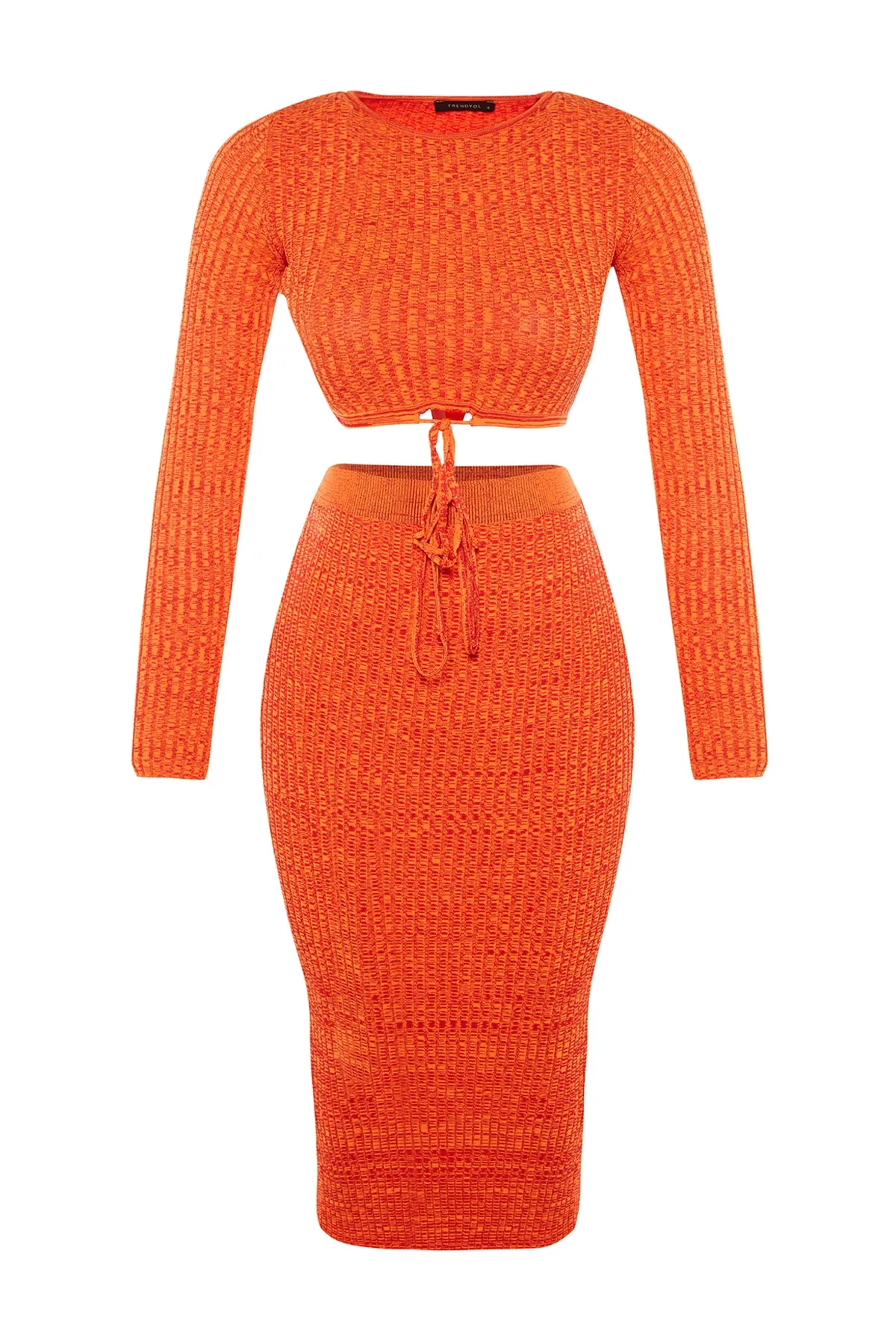 Trendyol Collection  Oranges Super Crop Strickoberteil und -unterteil-Set mit Krawatte und Rock TWOAW22EL0543