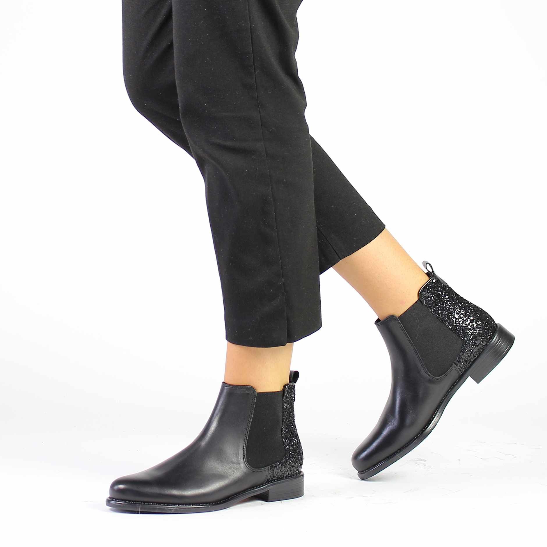 We Do  77545 - Noir