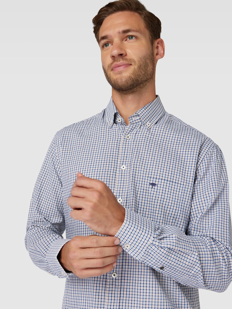 Regular Fit Freizeithemd mit Button-Down-Kragen in lindgrün
