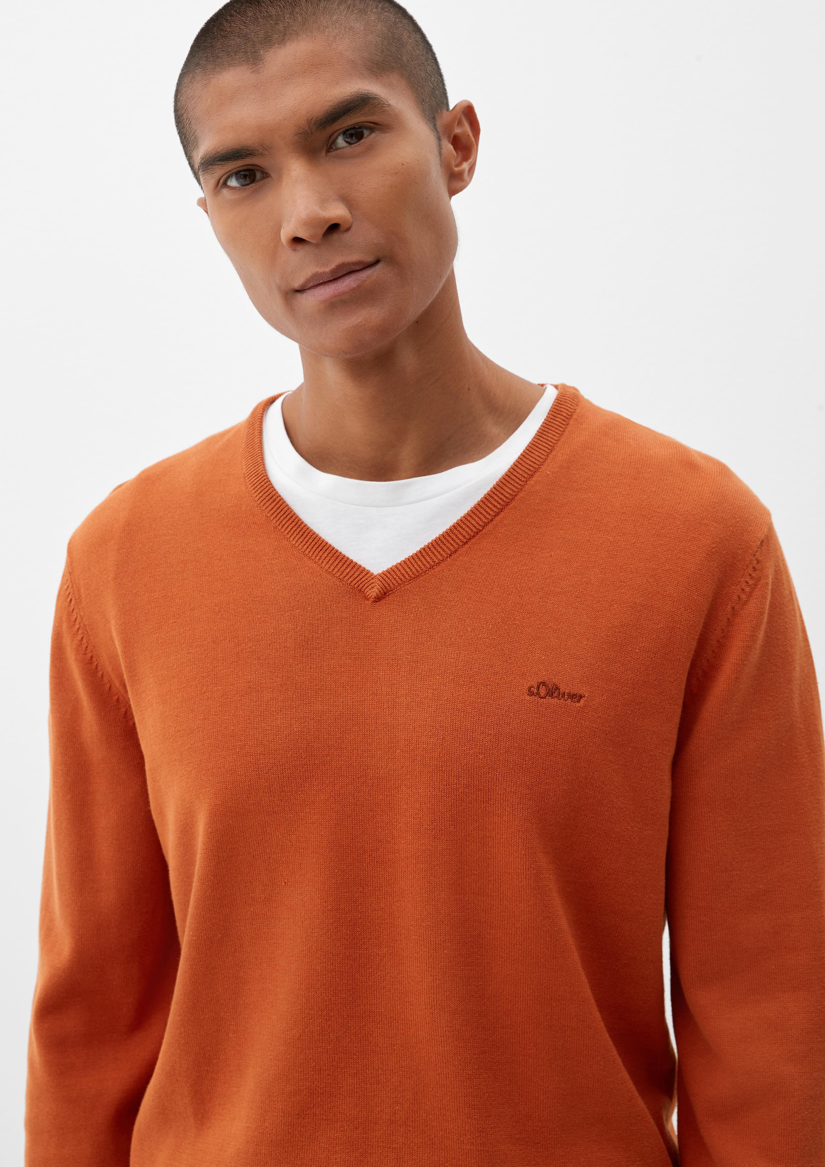 Feinstrickpulli mit V-Ausschnitt  03.899.61.7623-2805