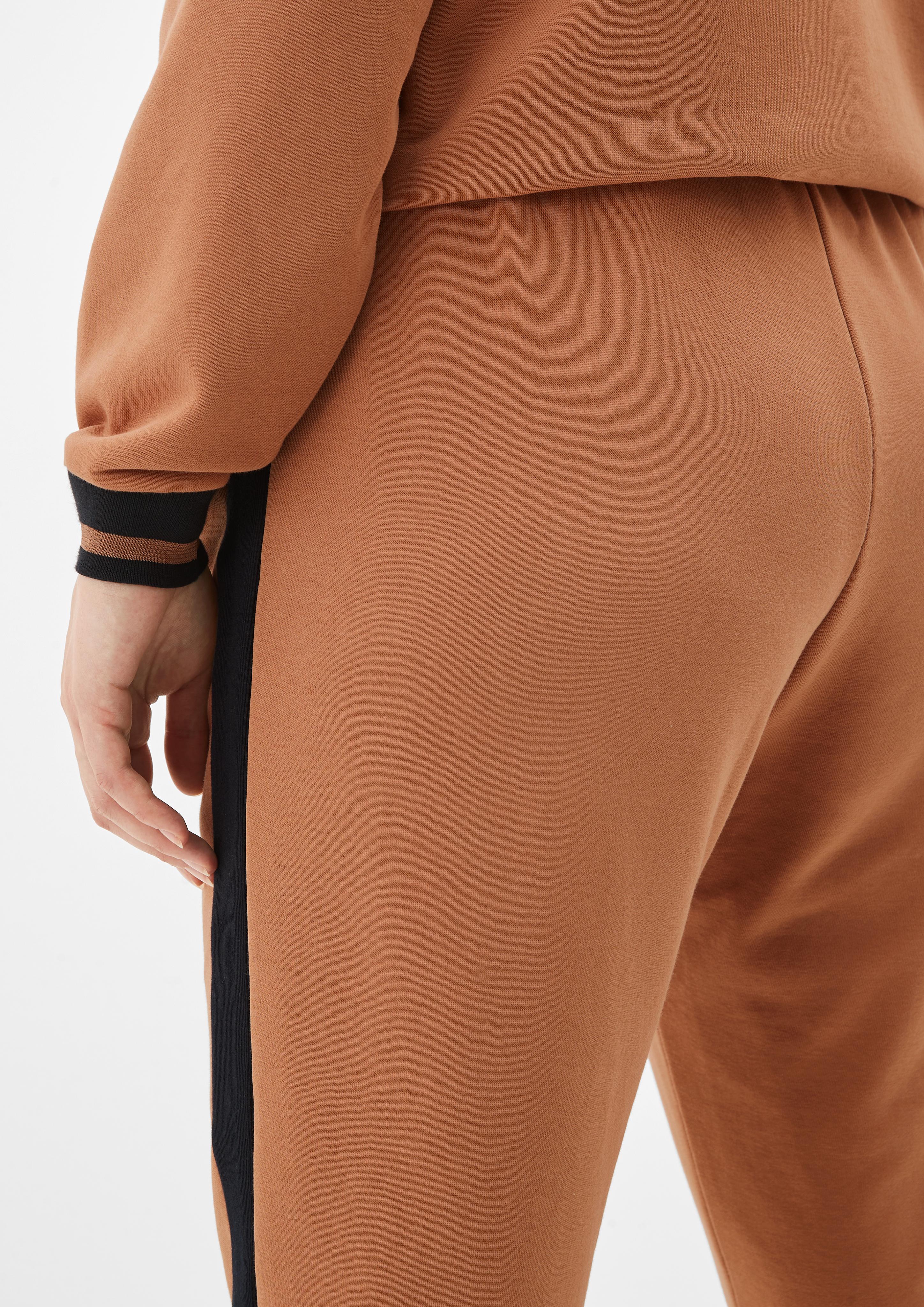 Sweatpants mit Galonstreifen  2122033-8748