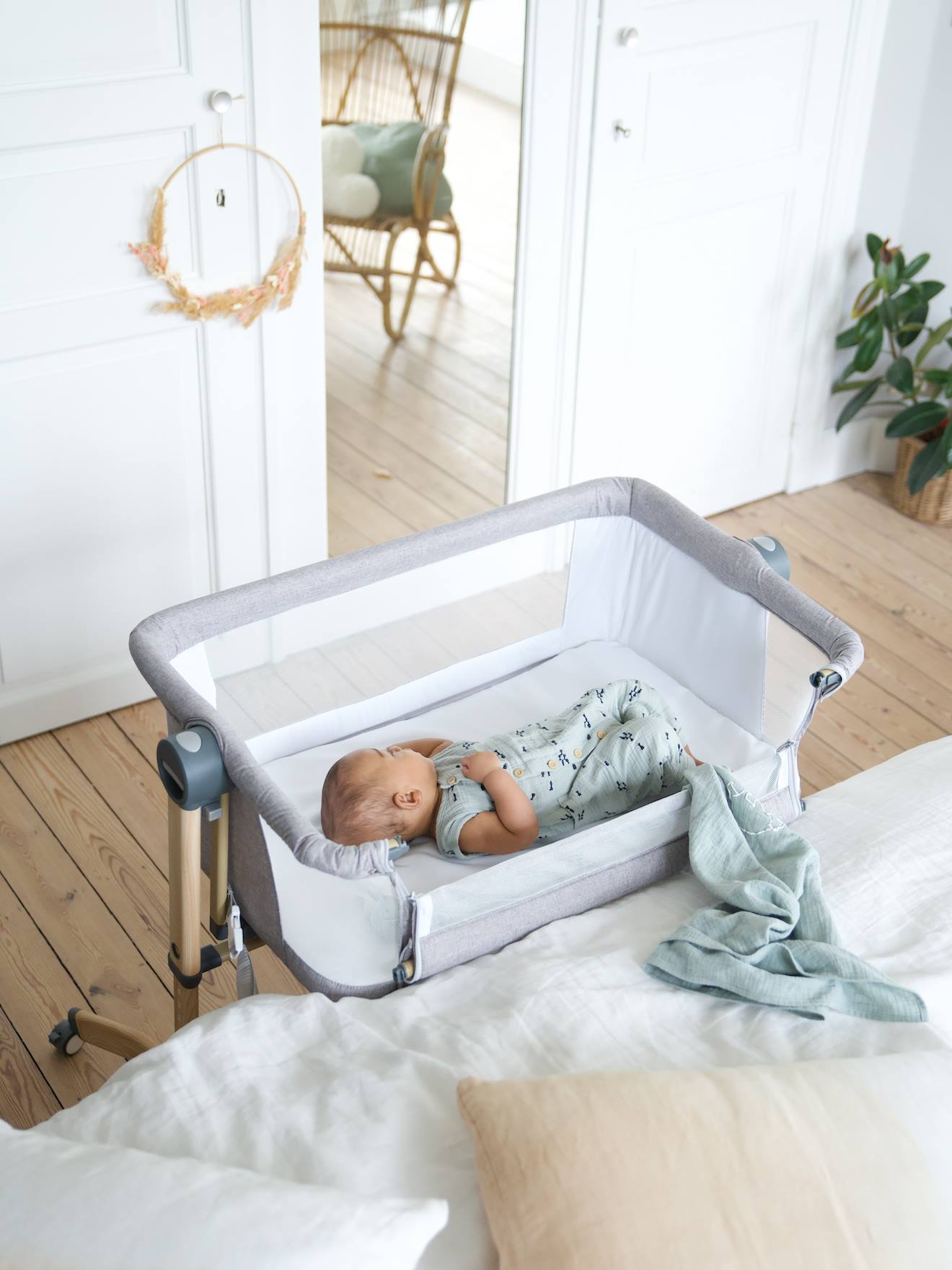 Vertbaudet Baby Beistellbett - grau