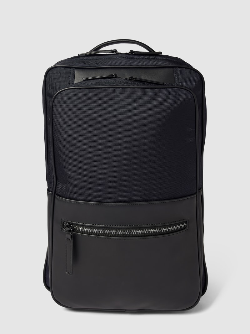 Rucksack mit tonalem Besatz in marineblau