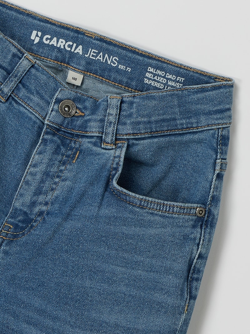 Dad Fit Jeans mit Stretch-Anteil Modell 'Dalino' in blau