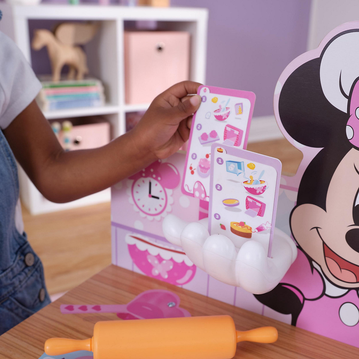 Minnie Mouse 2-in-1 Bakery & Kitchen