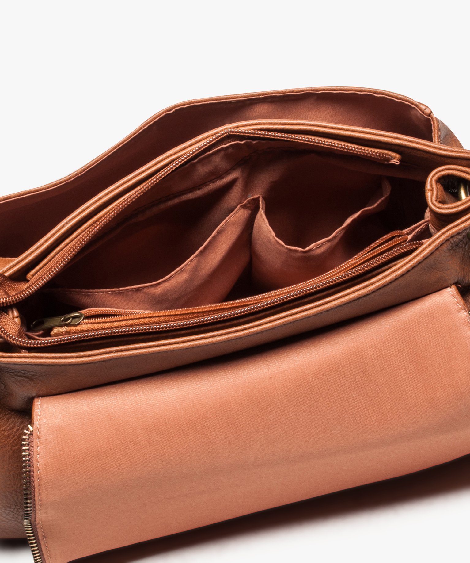 Sac femme forme besace avec détails zippés cognac | GEMO