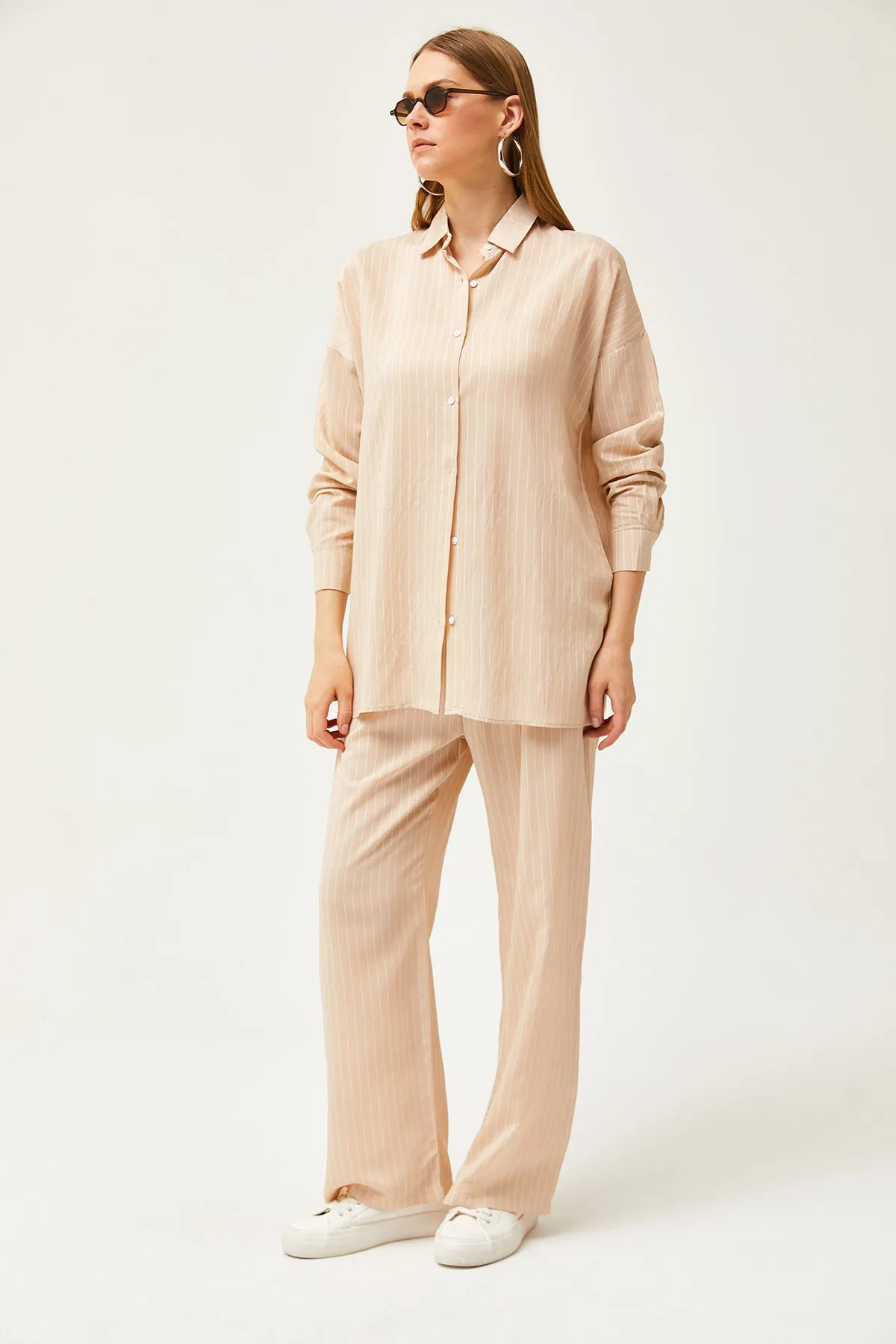 Olalook  Damen Stein gestreiftes Hemd Hosen Set TKM-19000282