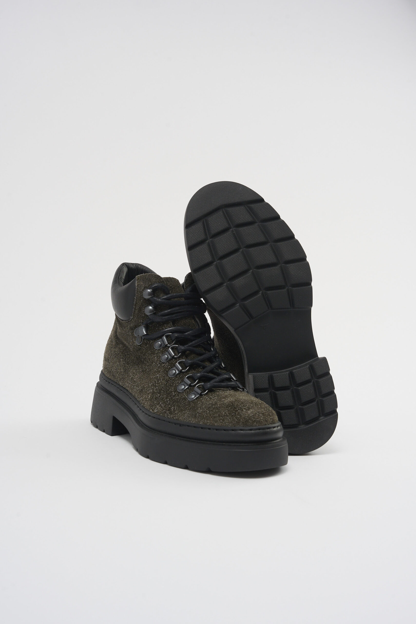 CPH262 destructed suede tabacco