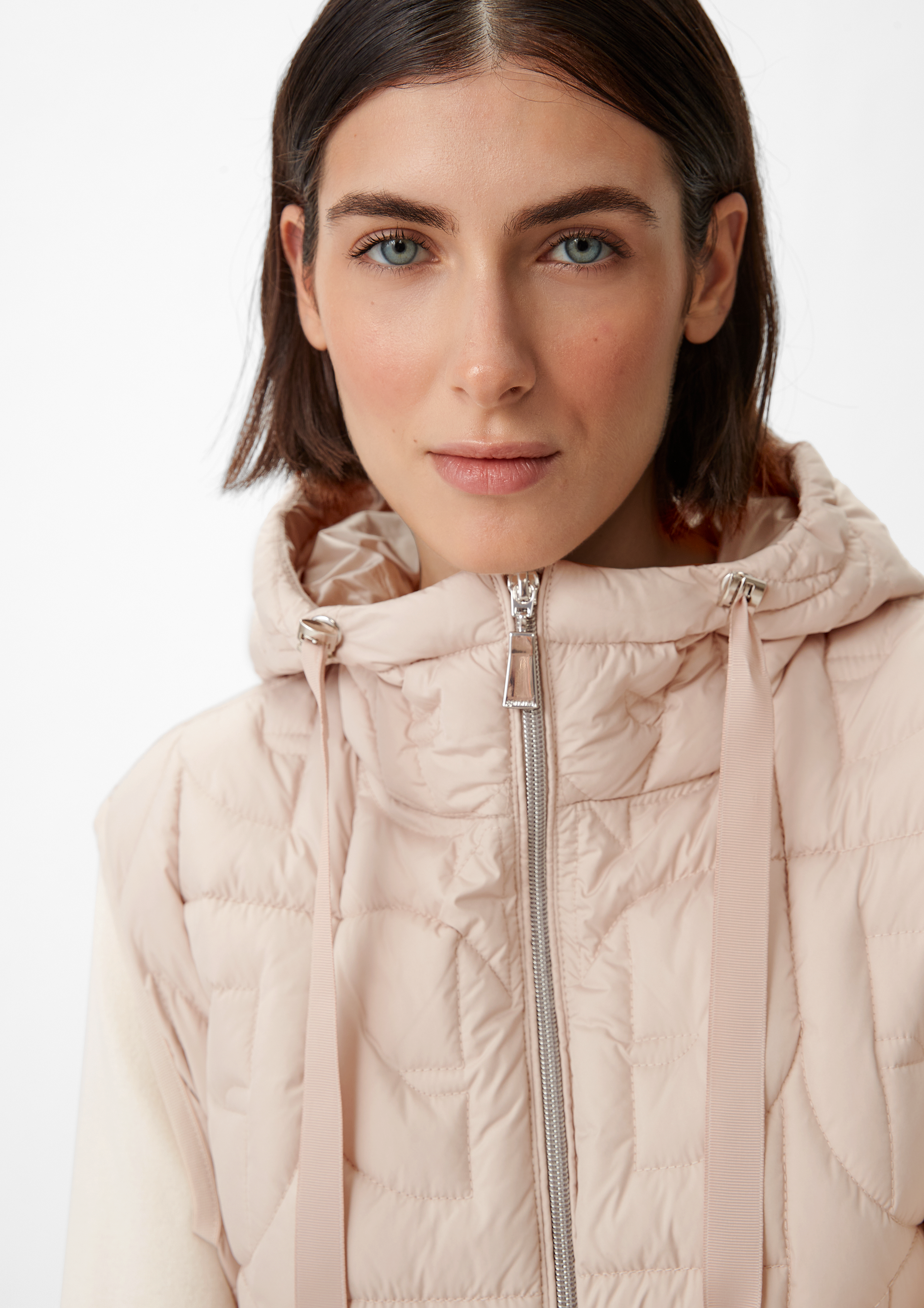 Weste mit seitlichen Druckknöpfen - beige