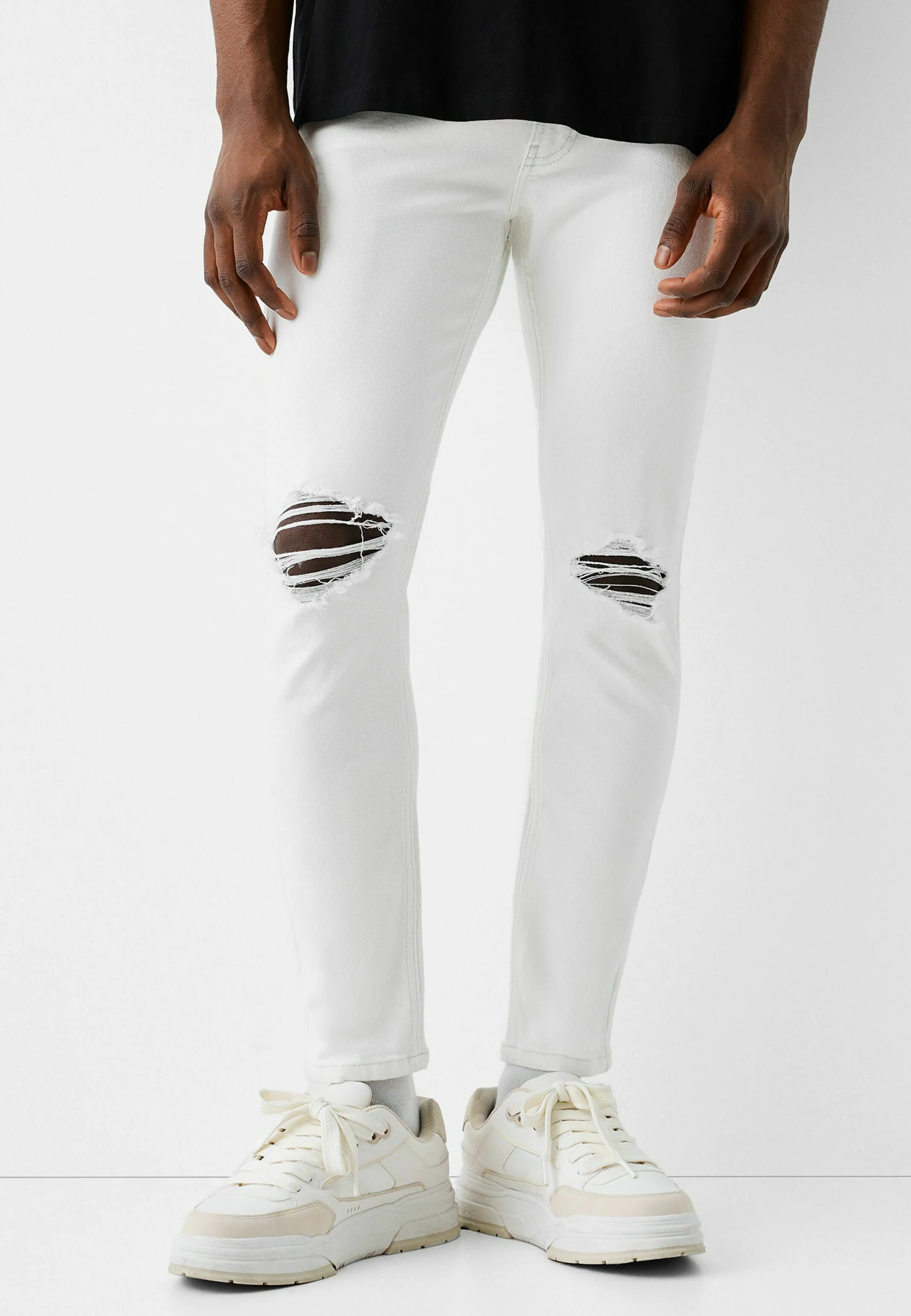 Bershka RIPPED - Vaqueros slim fit