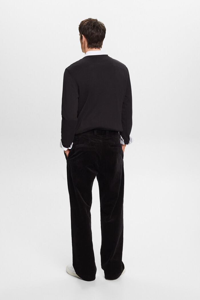 Cordhose mit weitem Beim