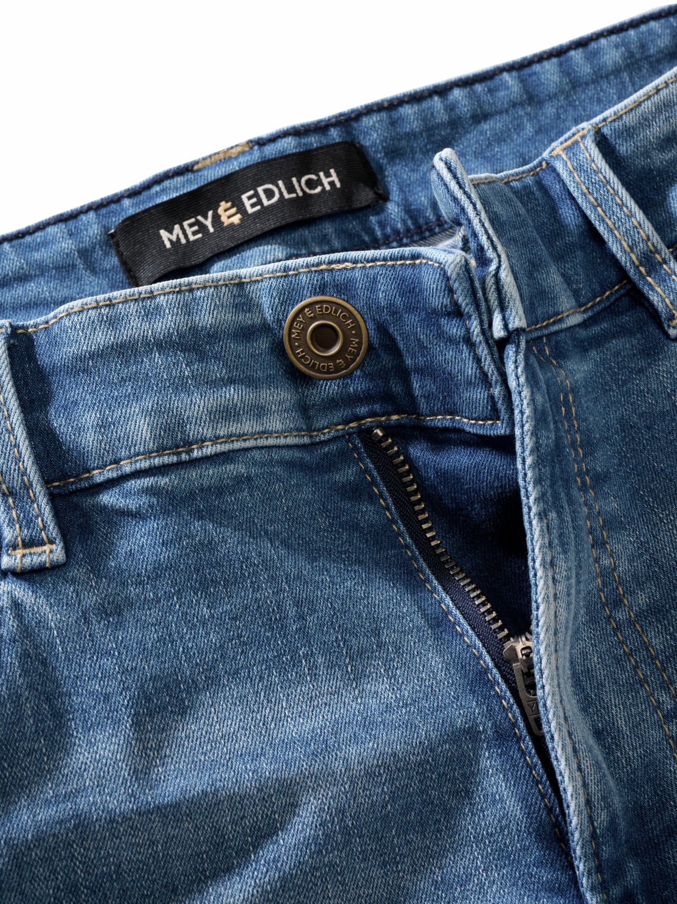 Geschnittene Jeansshorts
