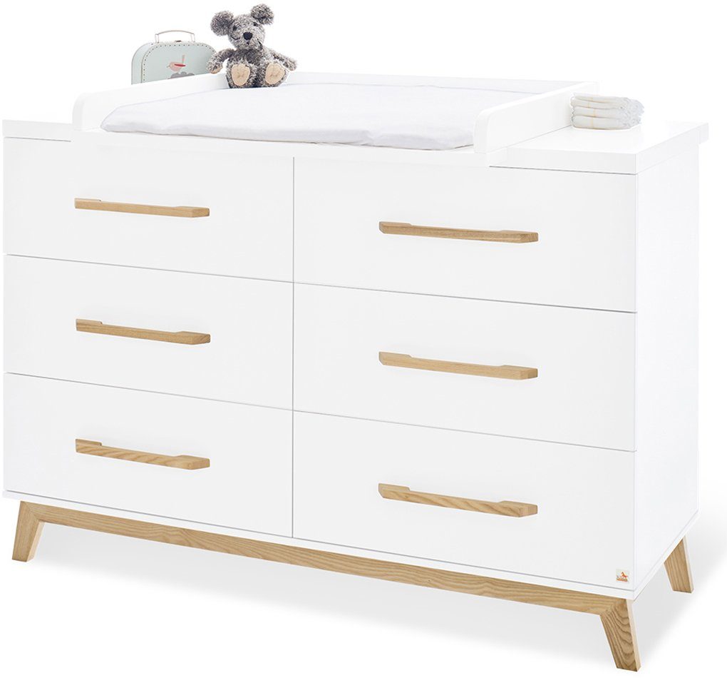 Pinolino® Babyzimmer-Komplettset Hilda & Riva, (Set, 3-St., Hausbett, Wickelkommode, Kleiderschrank), extrabreit groß; mit Hausbett, Wickelkommode & 3-trg. Kleiderschrank