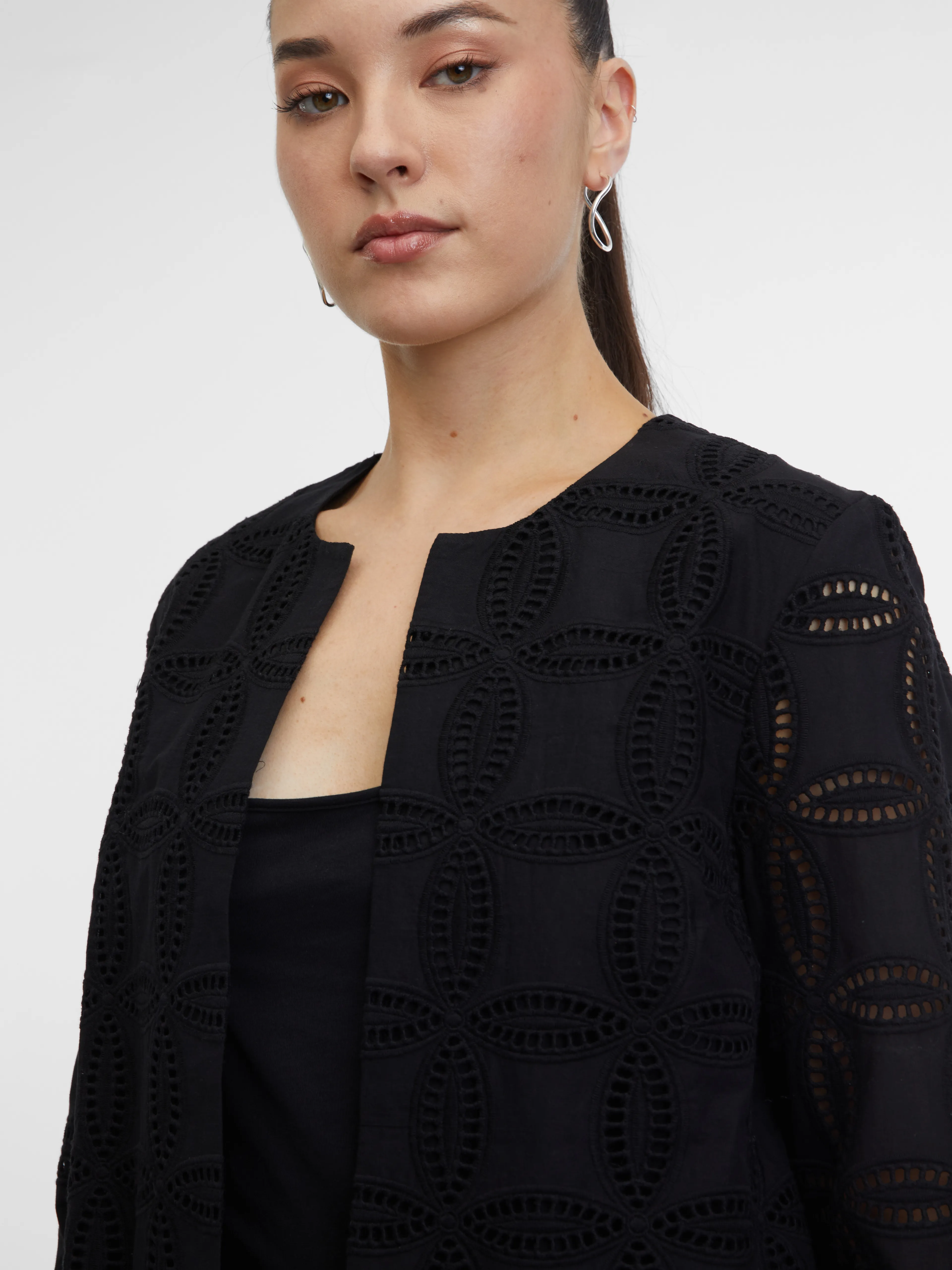 Schwarze gemusterte Damenjacke ORSAY