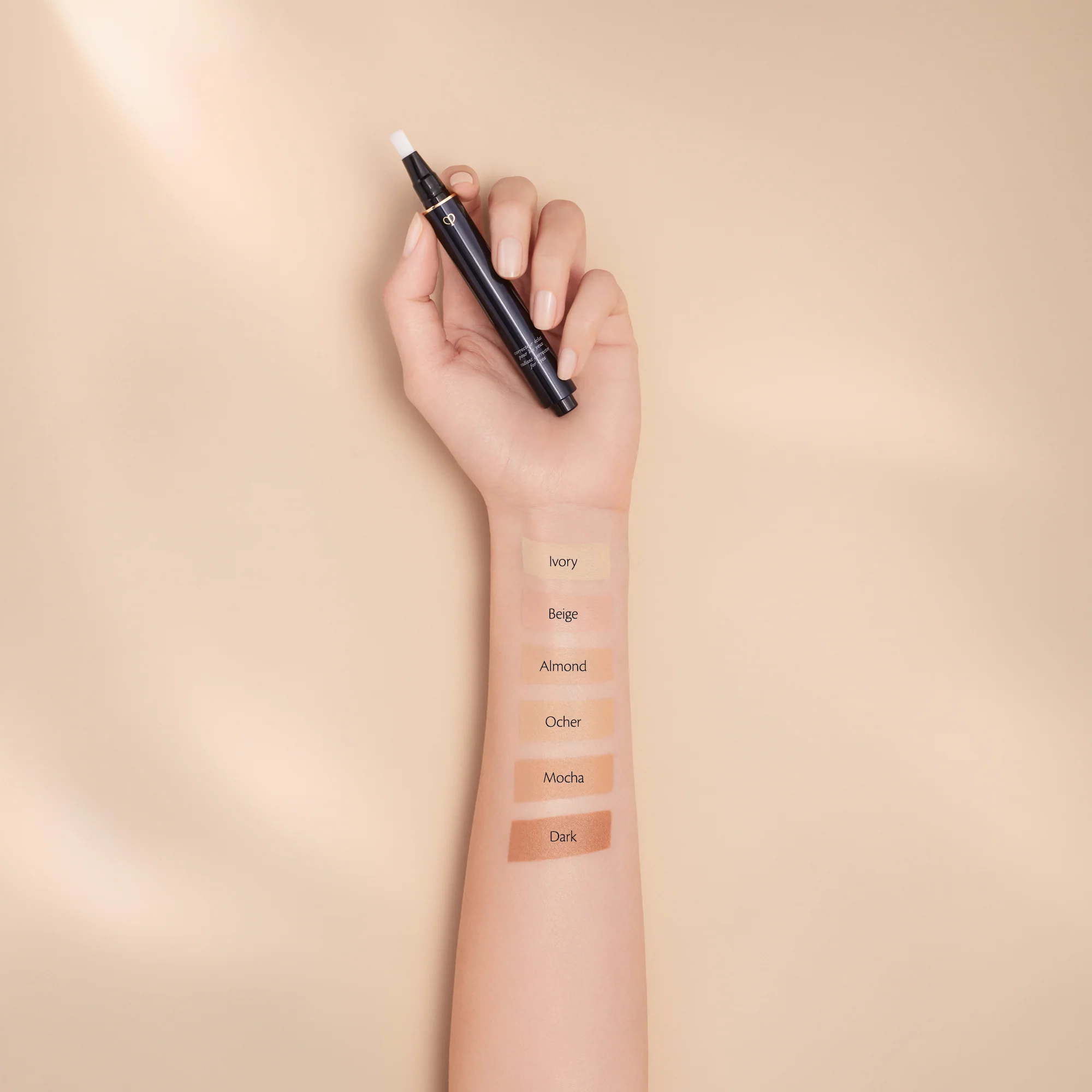 Corrector facial iluminador para ojos - Corrector