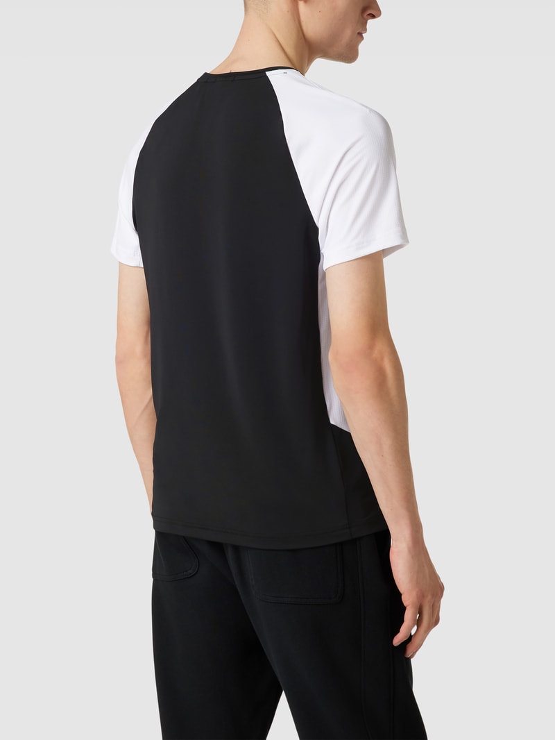 T-Shirt mit Mesh-Details Modell 'Active' in schwarz
