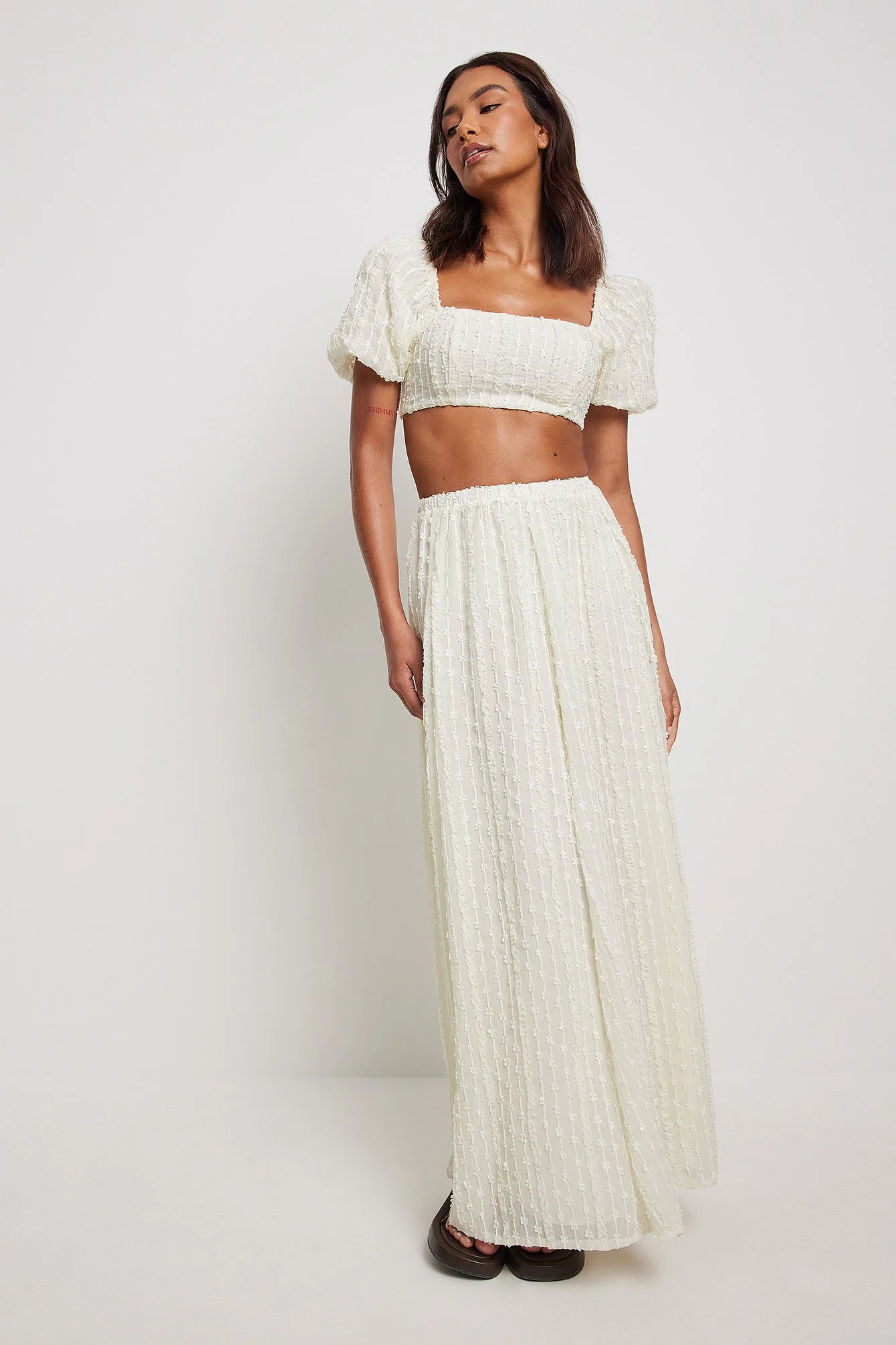 Crop-Top mit Puffärmeln