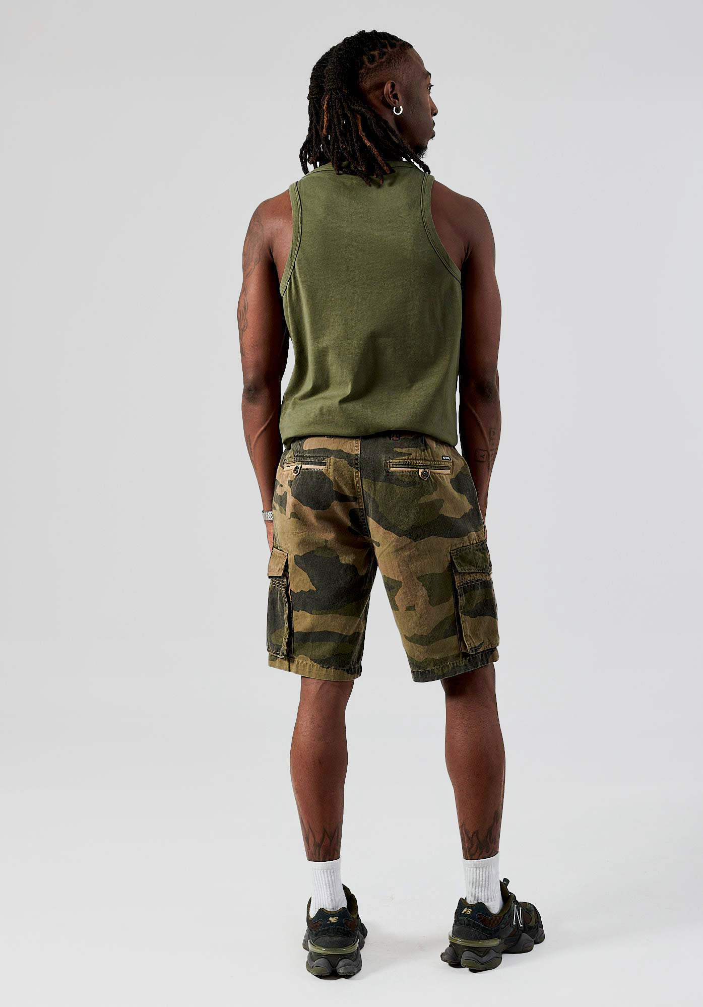 MARCO  Short kaki cargo Homme en 100% coton