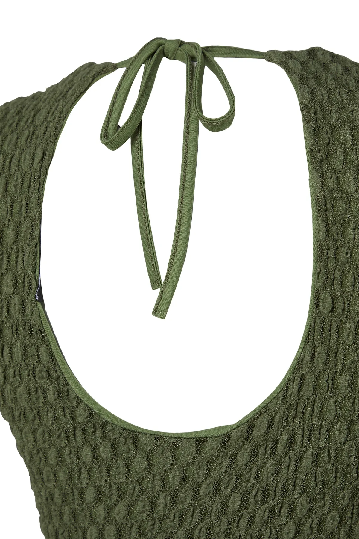 Trendyol Collection  Khakifarbenes, strukturiertes Mini-Strickkleid mit Bindedetail am Rücken und langen Ärmeln, gefüttert TWOAW24EL00216