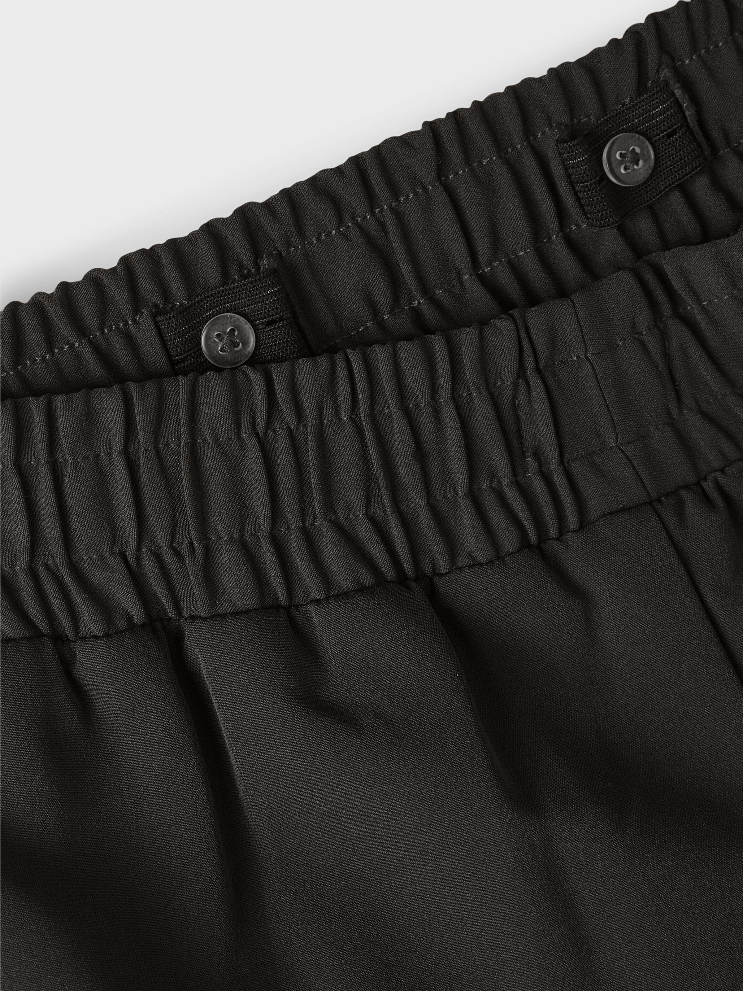 Loose fit Pants