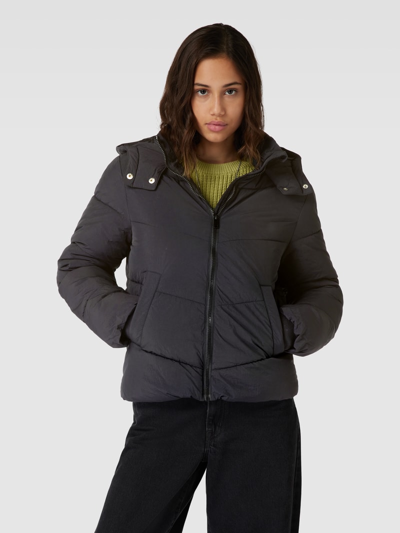 Steppjacke mit Kapuze Modell 'JAMILLA' in schwarz