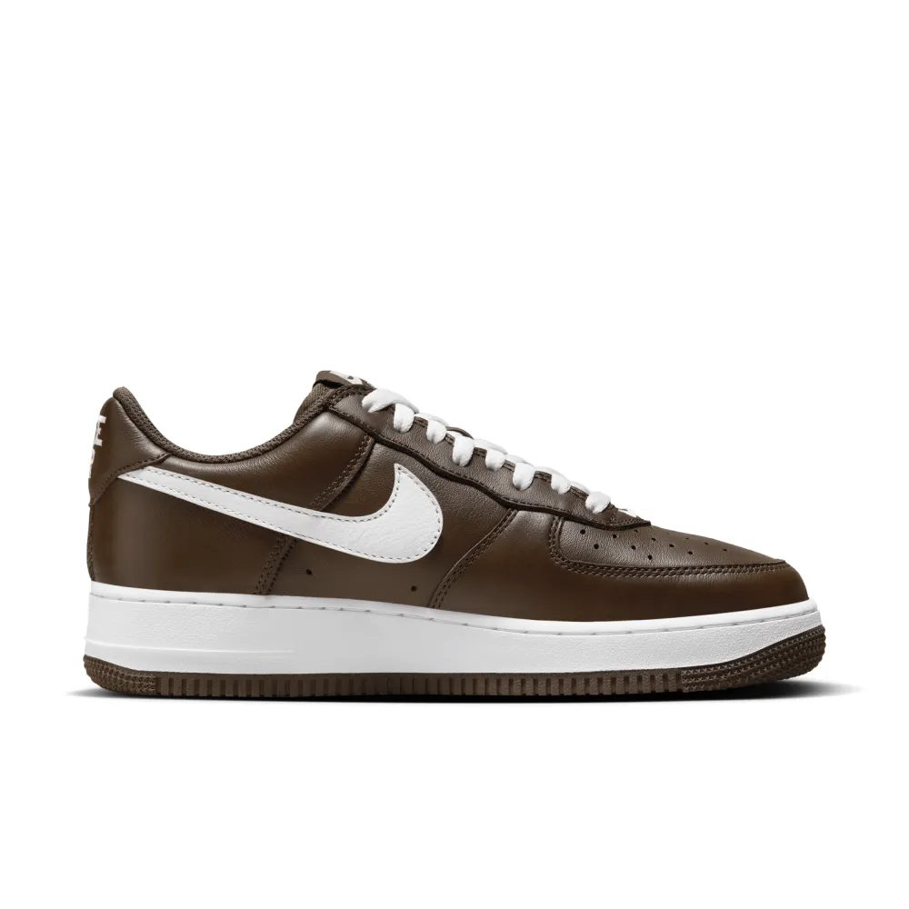 Nike Air Force 1 Retro QS Chocolate FD7039-200 / braun