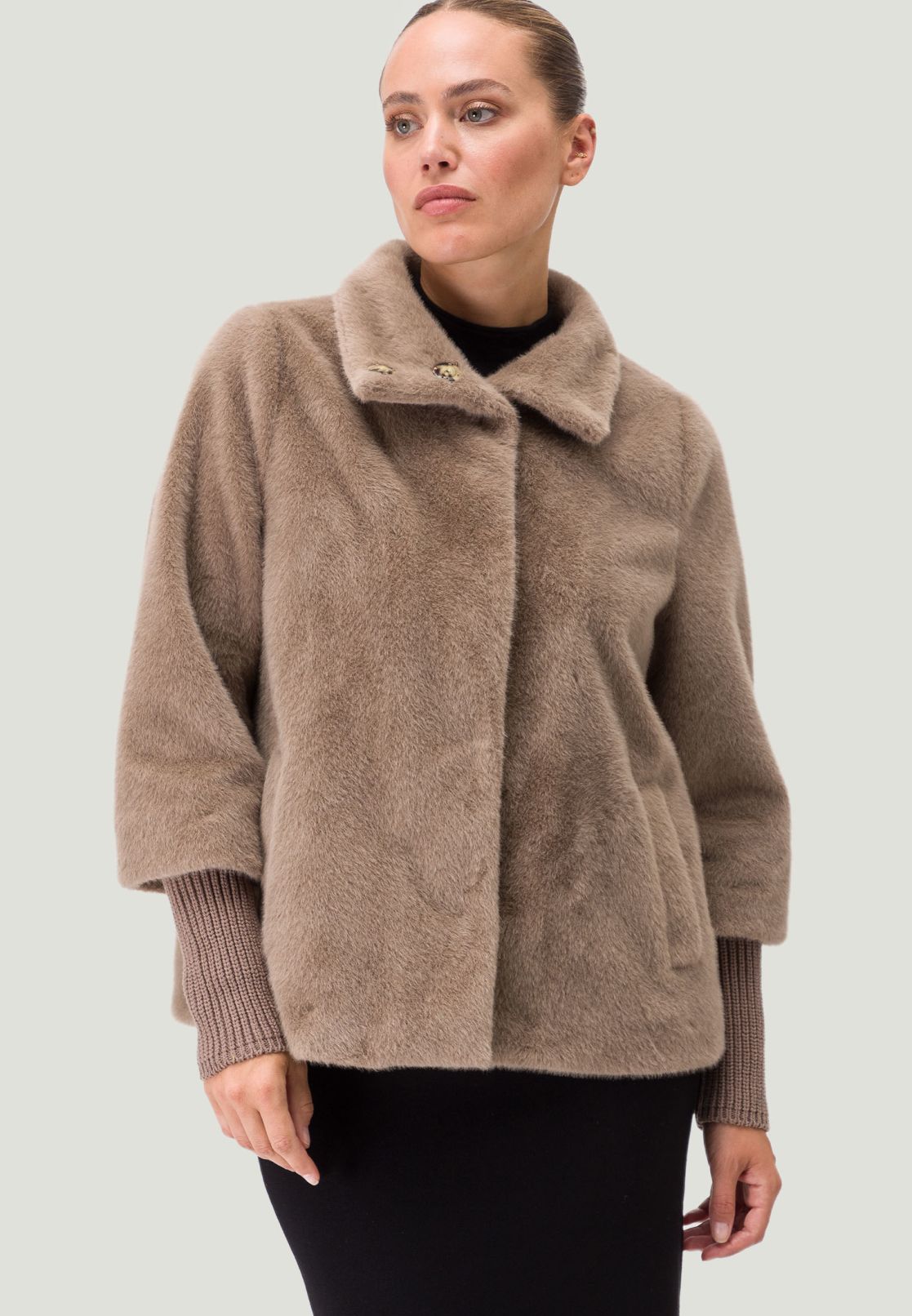 Plüschjacke mit Stulpen