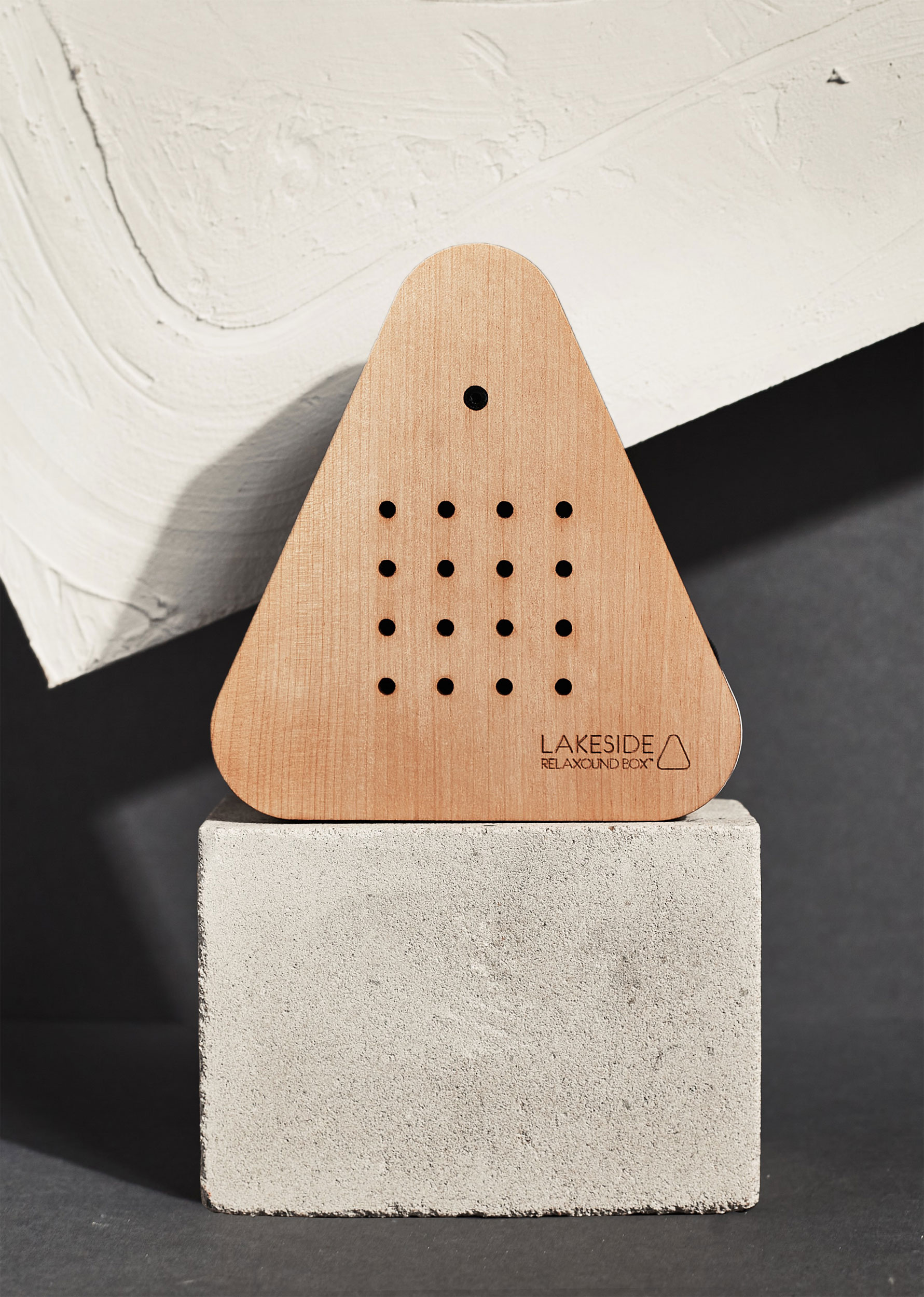 RelaxoundLakesidebox Wood